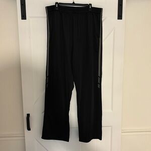 Men’s athletic pants